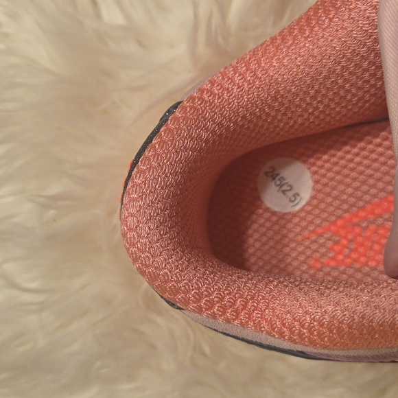 Nike Women's Coral and Cream Sneakers - Picture 9 of 9